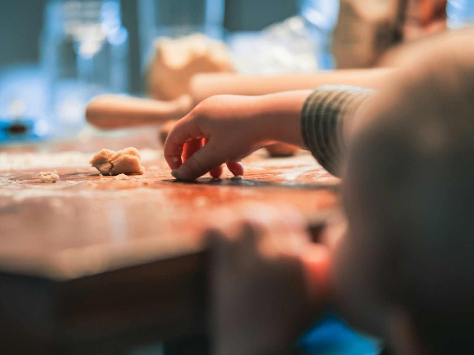5 Easy "Mud Pie" Recipes for Creative Sensory Play